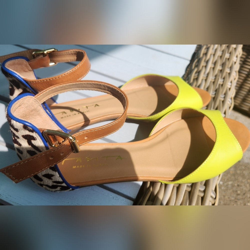 NEW! TABITA leather flat sandals in citron lime and animal print in size 7